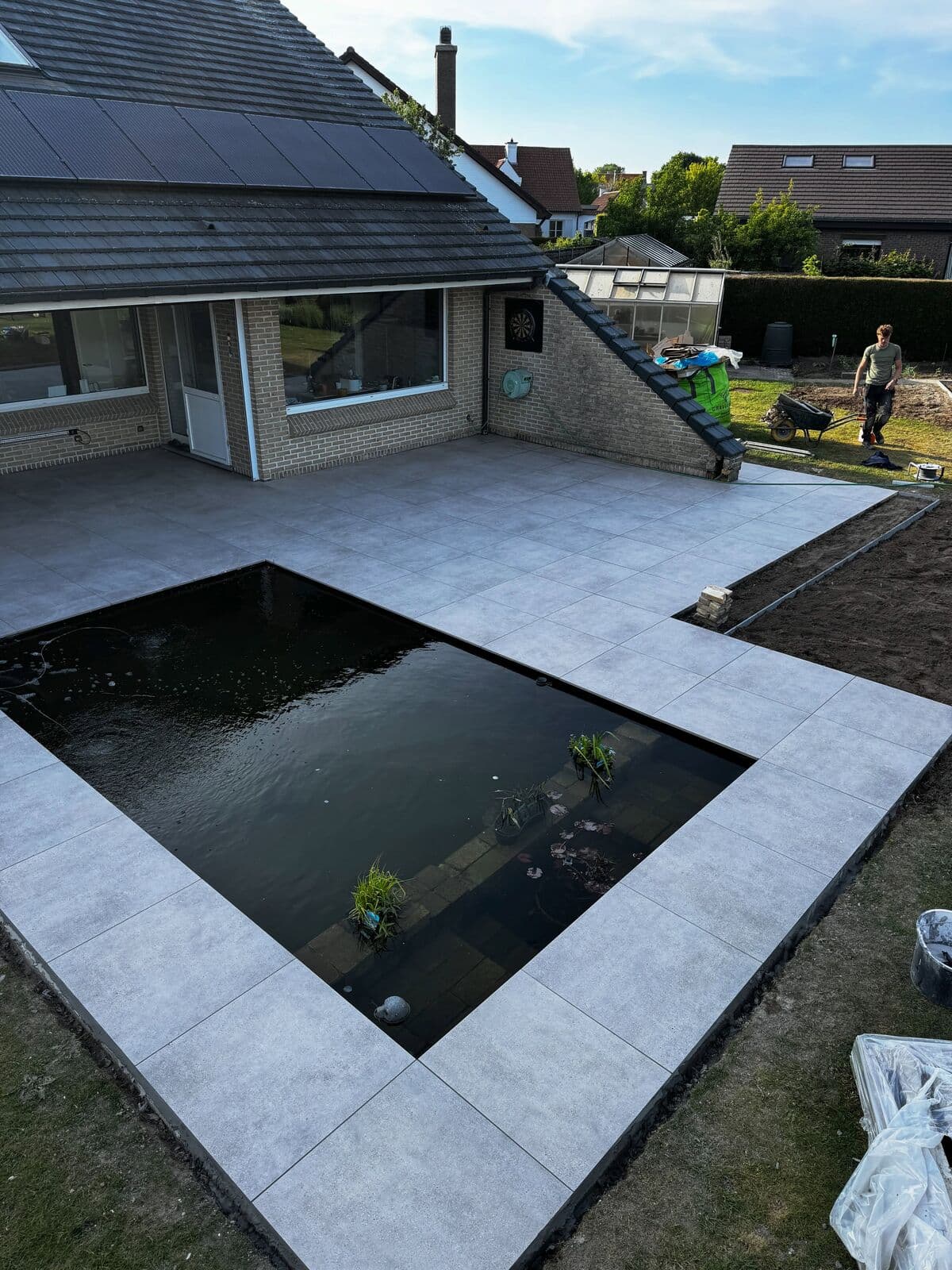 Terras, realisatie van Tuinen Haemers in de regio Kortrijk
